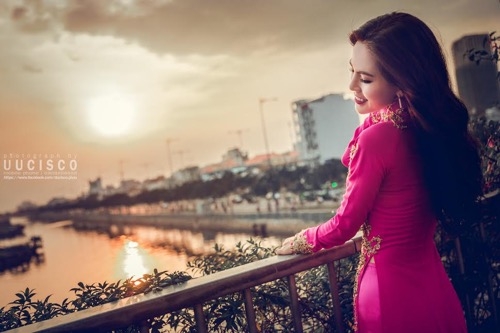 Giải trí - Phi Huyền Trang đẹp diu dàng trong tà áo dài đón xuân (Hình 7).