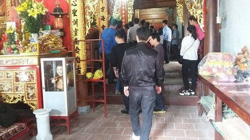 Xã hội - Giới trẻ đổ xô đi chùa, đền cầu duyên ngày rằm tháng Giêng (Hình 4).