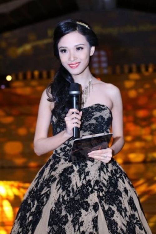 Pháp luật - Hoa hậu Trương Hồ Phương Nga bị đề nghị truy tố vì tội lừa đảo (Hình 2).