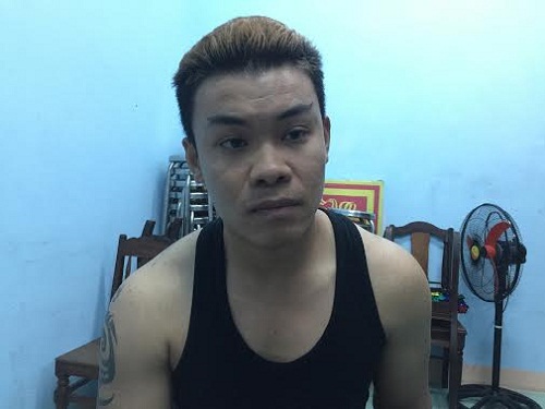 Pháp luật - Trốn truy nã vì chém người, vẫn ung dung đưa người yêu đi chợ