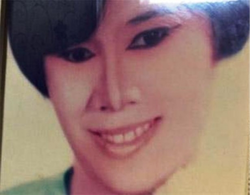 Ph&aacute;p luật - Mĩ nh&acirc;n &lsquo;coi trời bằng vung&rsquo; khiến Năm Cam phải quỳ gối