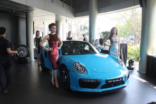 Xe++ - Porsche 911 tốc độ 320 km/giờ có mặt ở Việt Nam (Hình 2).