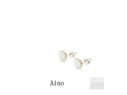 Giải tr&iacute; - Soi BST b&ocirc;ng tai &lsquo;khủng&rsquo; v&agrave; son &lsquo;g&acirc;y sốt&rsquo; của Song Hye Kyo trong &lsquo;Hậu duệ Mặt Trời&rsquo; (H&igrave;nh 10).