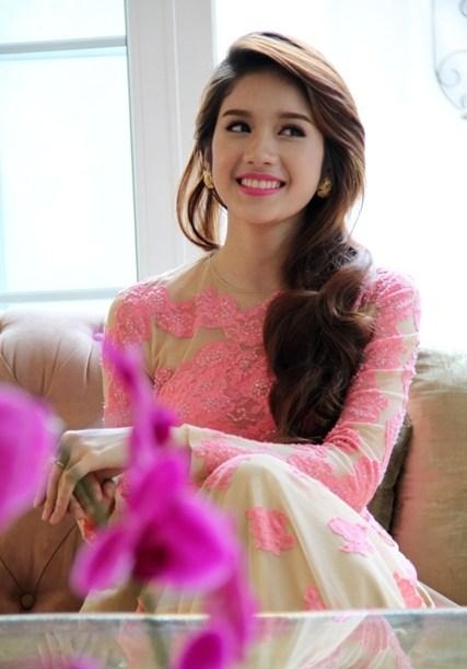 Giải trí - Á hậu Đồng Thanh Vy vừa bí mật lên xe hoa là ai? (Hình 5).