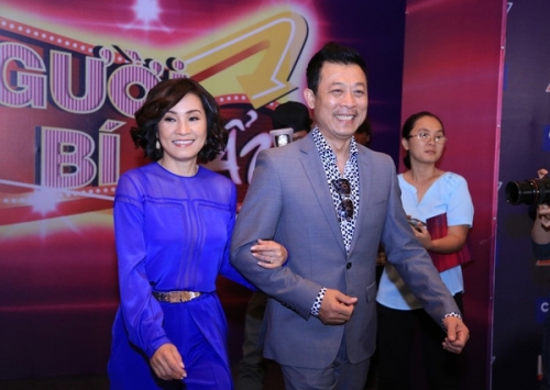 Giải trí - Người bí ẩn mùa 3: Trấn Thành khoe tài ‘chém’ tiếng Thái (Hình 2).