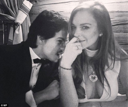 Giải trí - Bạn trai siêu giàu của ‘cô nàng lắm chiêu’ Lindsay Lohan là ai?