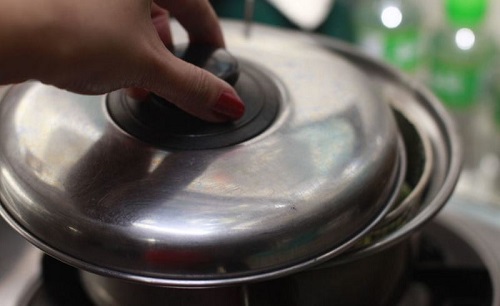 Xã hội - Kinh nghiệm luộc thịt nạc chín mềm, không bị khô, bã (Hình 2).