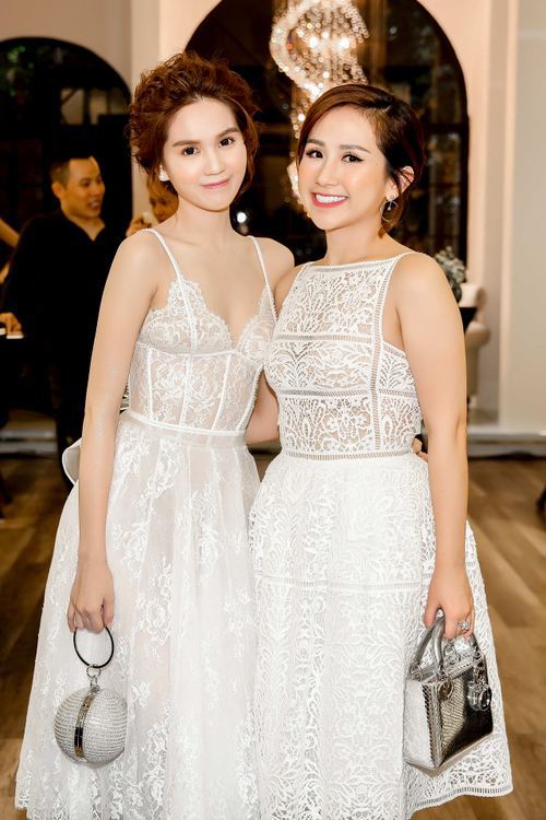 Giải trí - 'Đứng hình' vì Ngọc Trinh diện mốt váy ngủ xuyên thấu (Hình 3).