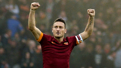 Thể thao - Totti và khả năng đến Barca ở tuổi 39