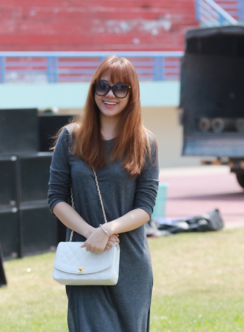 Giải trí - Yêu Trấn Thành, Hari Won vẫn ‘hở’ nhưng đã… ‘sang’ (Hình 5).