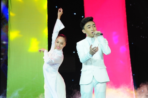 Giải trí - Trung Quang trở thành quán quân 'Thần tượng Bolero' đầy thuyết phục