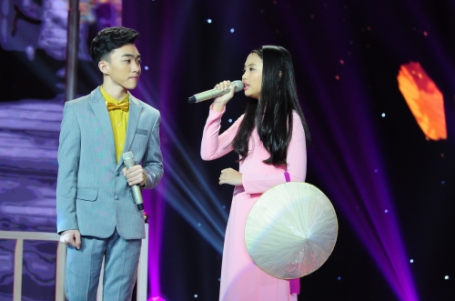 Giải trí - Trung Quang trở thành quán quân 'Thần tượng Bolero' đầy thuyết phục (Hình 2).