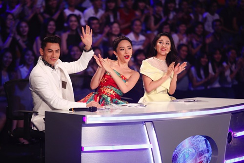 Giải trí - Vietnam Idol Kids 2016: Isaac quên luôn cả tên mình vì Khánh Linh (Hình 2).