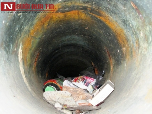 Xã hội - 'Cửu vị thần công' - Bảo vật quốc gia biến thành... thùng rác (Hình 3).