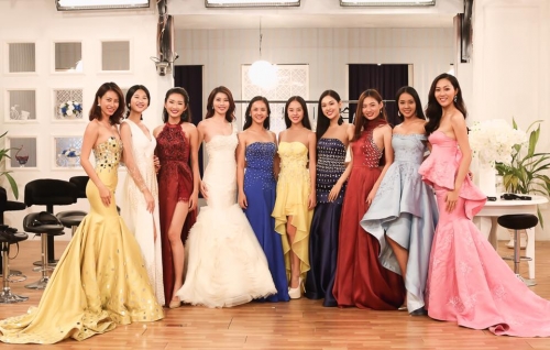 Giải trí - Trang phục ‘Hoa khôi Áo dài’ bị chê tơi tả, NTK nói gì?