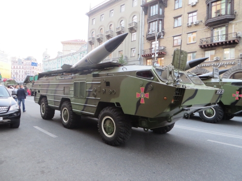 Thế giới - Nga phóng tên lửa OTR-21 Tochka tấn công khủng bố tại tây Aleppo (Hình 2).