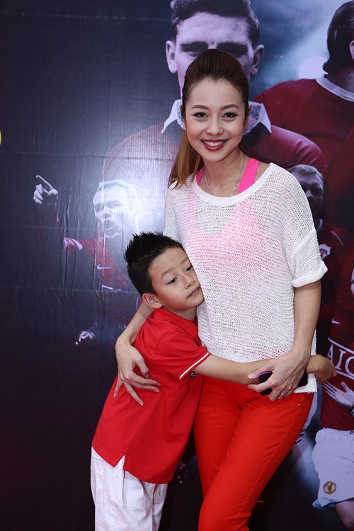 Giải trí - Khoảnh khắc 'ngọt như kẹo' của Jennifer Phạm và con trai Bảo Nam (Hình 7).