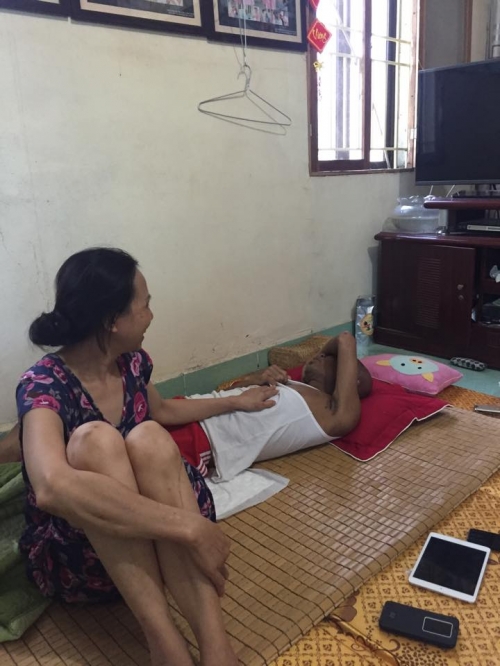 Giải trí - Chu Văn Quềnh huyền thoại, nguy kịch vì ung thư phổi (Hình 3).