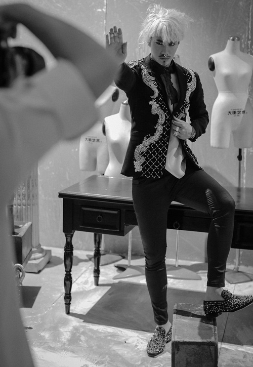 Giải trí - Bộ tứ quyền lực đầy 'khói bụi' của Vietnam’s Next Top Model mùa 7 (Hình 4).