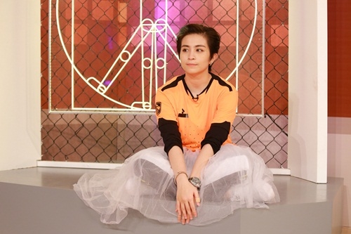 Giải trí - Gil Lê liên tục bị hành hạ tơi tả trong gameshow (Hình 7).