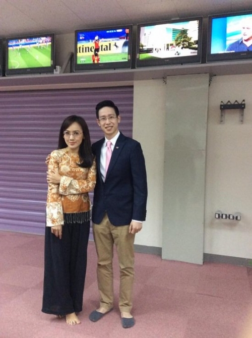 Giải trí - Ngỡ ngàng trước những bức hình không lên sóng của BTV Hoài Anh (Hình 2).