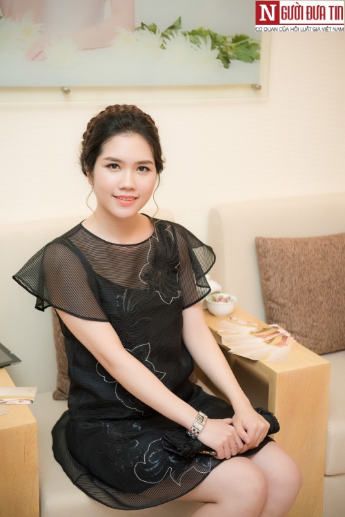 Giải tr&iacute; - Hoa hậu d&acirc;n tộc Ngọc Anh khoe suối t&oacute;c mượt m&agrave; ng&agrave;y l&ecirc;n chức b&agrave; chủ (H&igrave;nh 9).