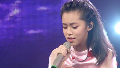 Giải trí - Vietnam Idol Kids 2016: Thùy Anh bật khóc vì bị loại (Hình 2).