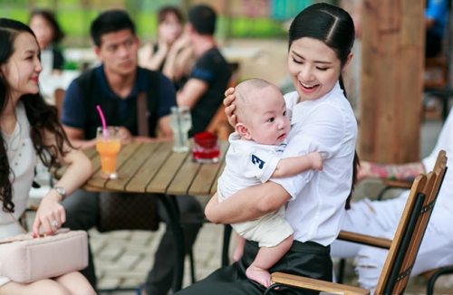 Giải trí - Lý do khiến Tuấn Hưng ‘rửa tay gác kiếm’ chăm lo gia đình (Hình 8).