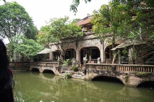 Kinh doanh - Choáng với Việt Phủ có 2.000 cổ vật của họa sĩ Thành Chương (Hình 7).