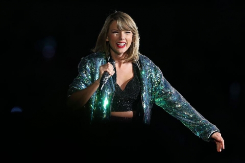 Giải trí - Dù tình duyên lận đận, Taylor Swift vẫn kiếm nhiều tiền nhất