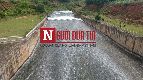 Pháp luật - Đơn vị xả đập đón lũ: Thừa nhận sai quy trình, phủ nhận xóa dấu vết