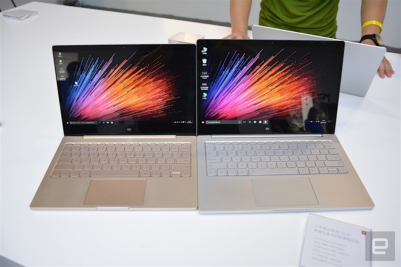 Công nghệ - Xiaomi ra mắt Mi Notebook Air thiết kế giống Macbook Air, giá mềm (Hình 4).