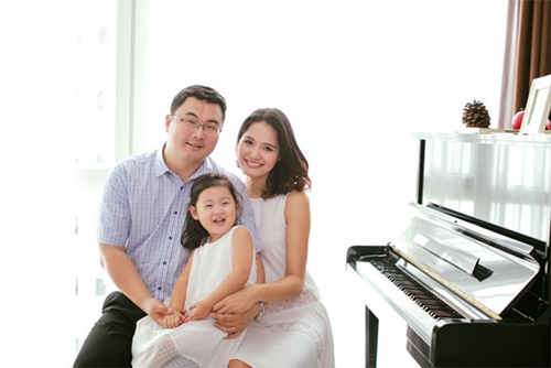 Giải tr&iacute; - Hoa hậu Hương Giang hạ sinh con g&aacute;i thứ 2 cho đại gia (H&igrave;nh 3).