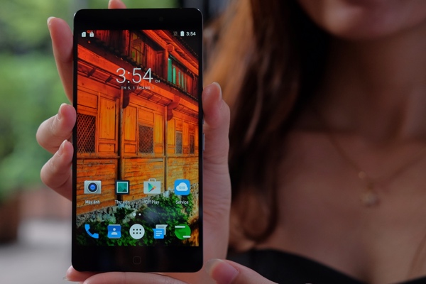 C&ocirc;ng nghệ - L&agrave;n s&oacute;ng điện thoại Trung Quốc đổ bộ Việt Nam