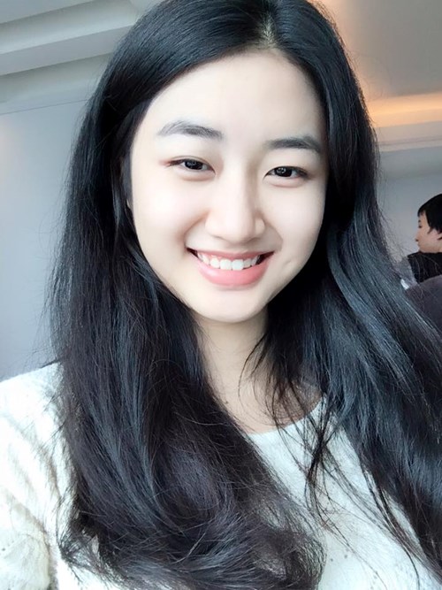 Giải trí - Ngắm nhan sắc không son phấn của Tân Hoa hậu Bản sắc Việt toàn cầu (Hình 6).