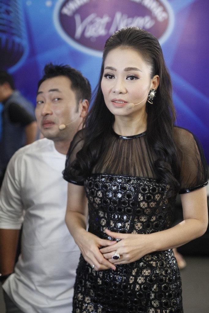 Giải trí - Thu Minh vẫn thoải mái chấm thi sau scandal nợ nần của chồng (Hình 4).
