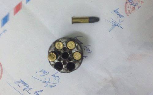 Pháp luật - Khởi tố gã con rể dí súng vào đầu nhạc phụ vì nghi vợ ngoại tình