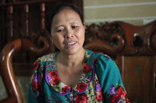 Giải trí - Bố mẹ bật mí những điều 'ngượng ngùng' của Người đẹp biển Đào Thị Hà (Hình 2).
