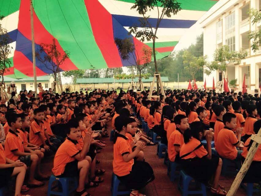 Xã hội - Nụ cười rạng rỡ của học sinh trong ngày khai giảng năm học mới (Hình 9).