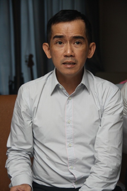 Giải trí - Ca sĩ Minh Thuận bật khóc khi nhìn thấy bố (Hình 2).
