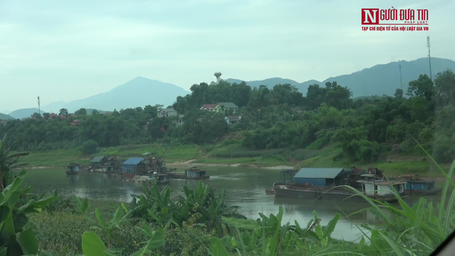 Môi trường - Phú Thọ: Nhiều bãi tập kết cát không phép ngang nhiên hoạt động, chính quyền có làm ngơ?