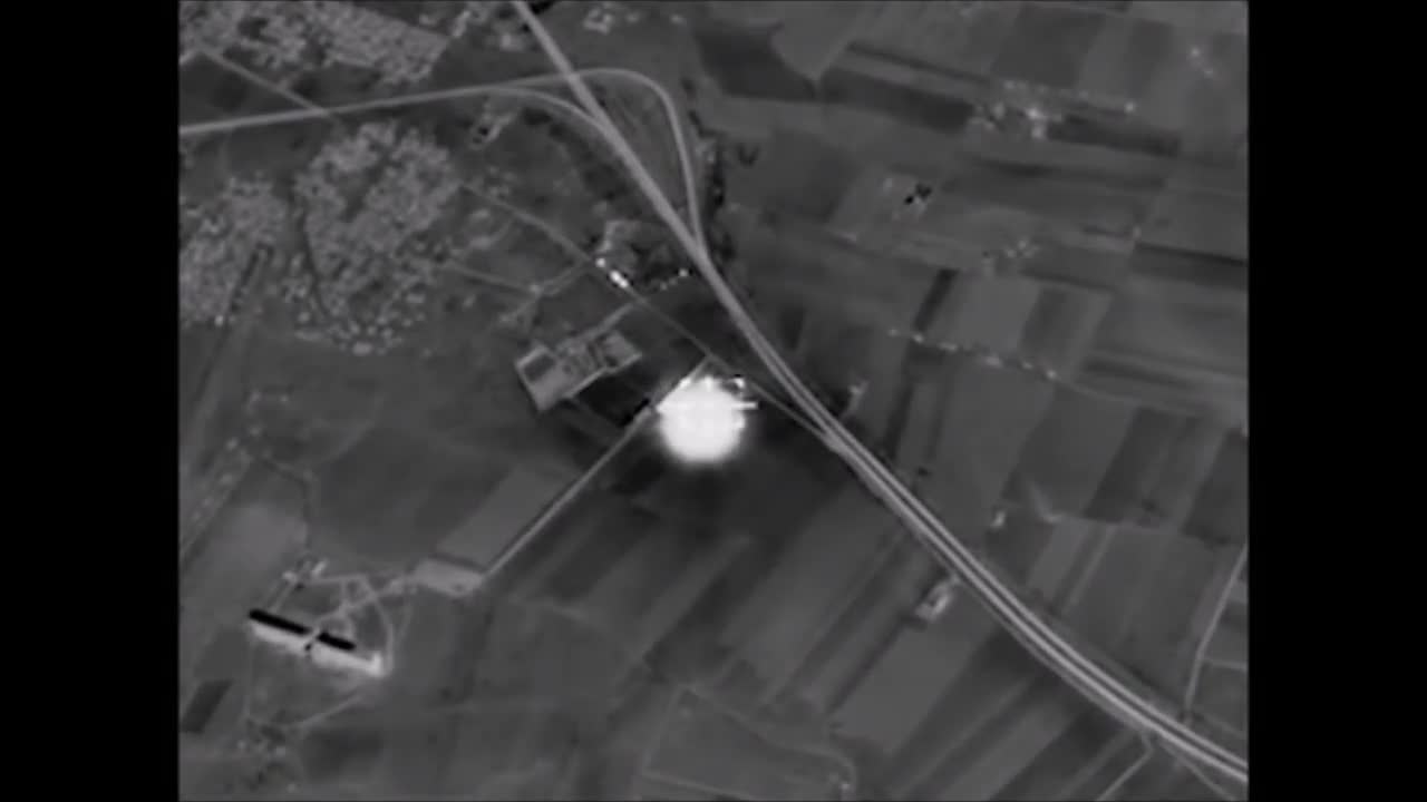 Tiêu điểm - Nga thực hiện 800 cuộc không kích để “dẹp loạn” ở Syria và thực tế phũ phàng (Hình 3).