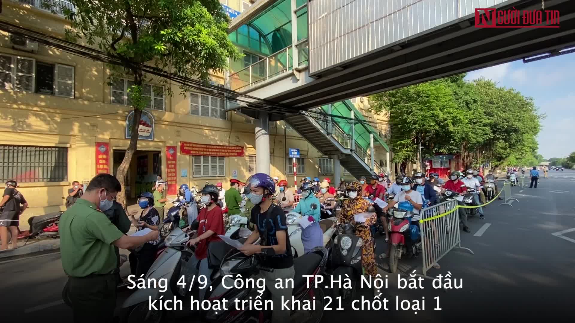 Sự kiện - Hà Nội kích hoạt 39 chốt kiểm soát phương tiện ra vào 'vùng đỏ'