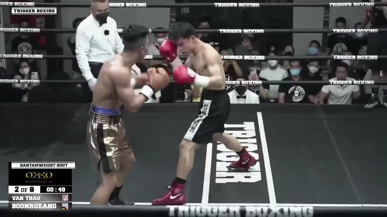 Video - Clip: Ra đòn kinh hoàng, võ sĩ Việt Nam hạ knock out đối thủ Thái Lan