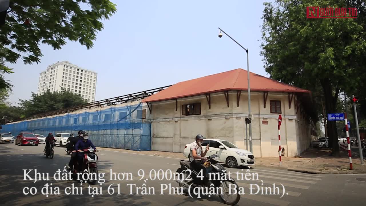 Bất động sản - Cận cảnh phá dỡ công trình gần 100 năm tuổi ở Hà Nội