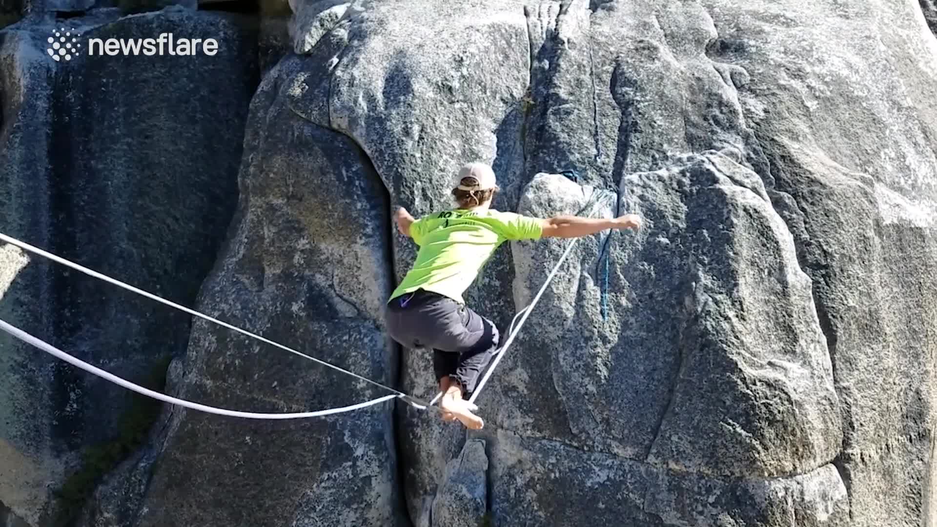 German slackliner balances on 1,500-foot-high line