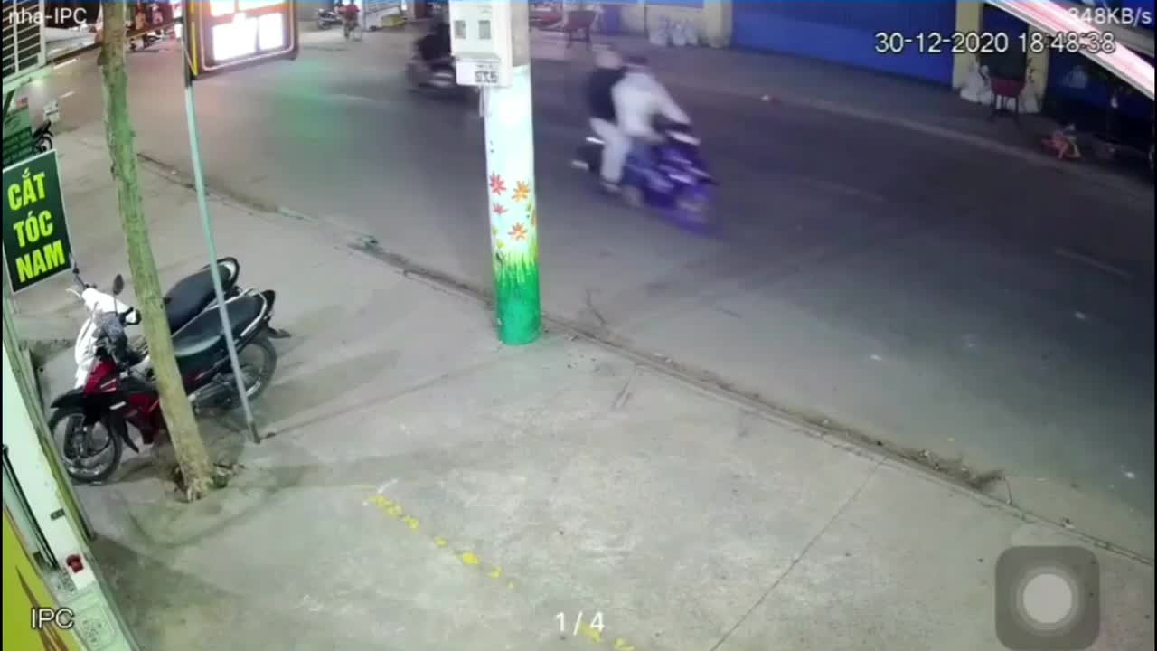 Trộm xe máy, nam thanh niên bị phát hiện và cái kết choáng váng