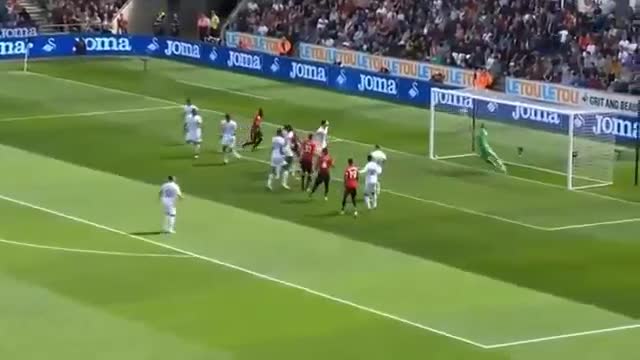 Clip 4 bàn thắng của MU vào lưới Swansea