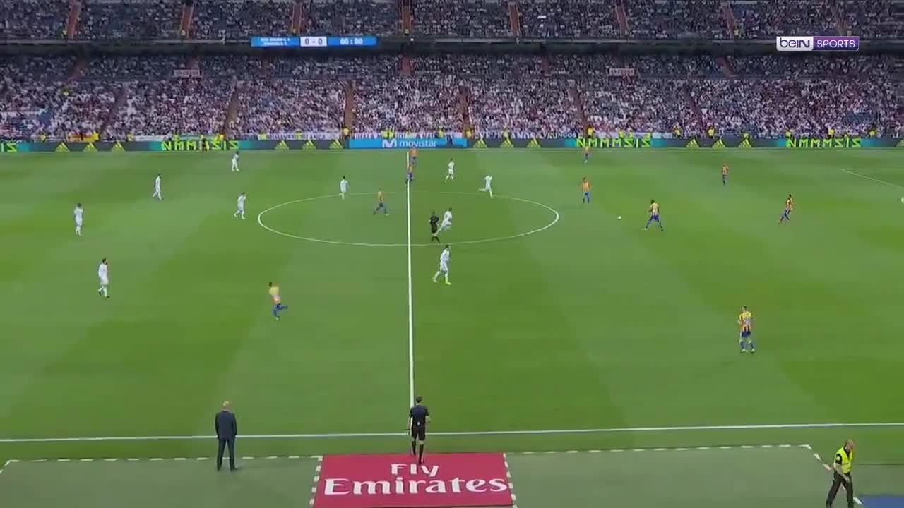 Clip: Real chia điểm với Valencia ngay tại Bernabeu