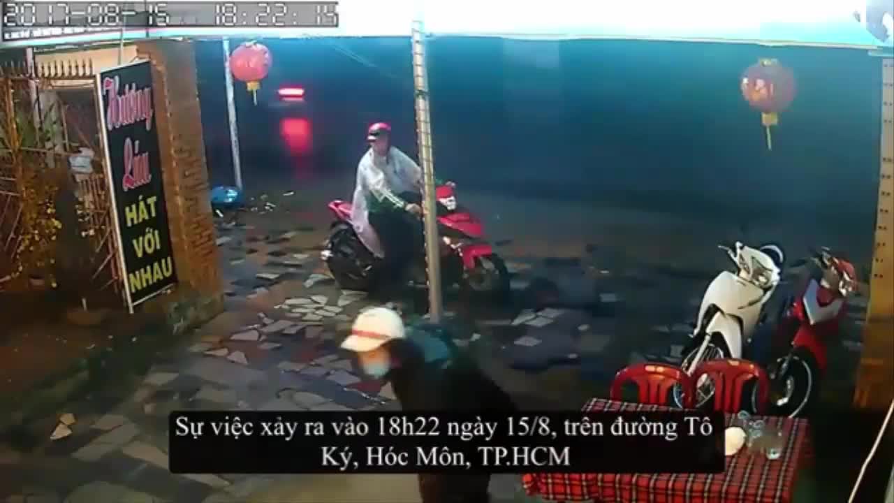 Clip: Những vụ dàn cảnh, trộm xe máy vô cùng chuyên nghiệp